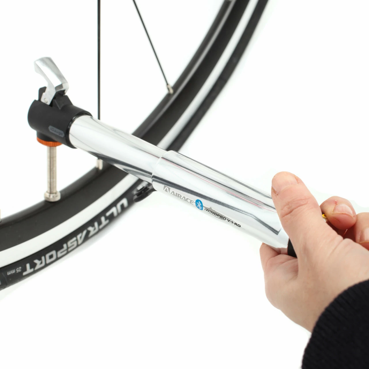 Airace IWindpro V1 ROAD Bluetooth-Minimpumpe Mit Digitaler App-Anzeige Bis 8 Bar (120 PSI) 8 Airace IWindpro V1 ROAD Bluetooth-Minimpumpe Mit Digitaler App-Anzeige Bis 8 Bar (120 PSI) – Bild 6