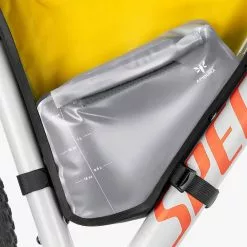 Apidura Frame Pack Hydration Bladder (1.5L) Trinkblase Für Apidura-Taschen 10 Apidura Frame Pack Hydration Bladder (1.5L) Trinkblase Für Apidura-Taschen -Wasserkocher Verkäufe 68923364 0375TDZrJeEOAoc 1280x1280